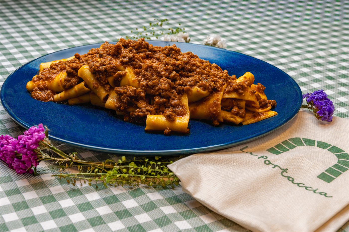 Pappardelle al ragù servite alla Portaccia